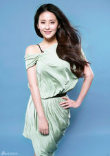 组图：吴建飞颖儿情人节甜美写真清纯可爱显浪漫