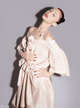 资料：2011officel优雅女性榜样 每种爱都值得歌颂