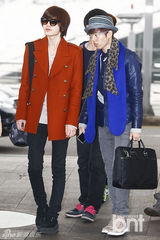 组图：SuperJunior SISTAR等便装亮相机场