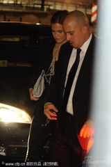 幻灯图集：莱昂纳多和名模女友情人节柏林密会