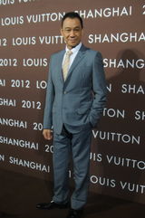 组图：范冰冰巩俐吴奇隆等出席上海时装秀