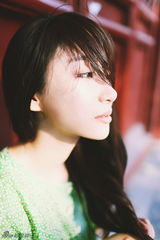 组图：爱新觉罗启星故宫拍皇室大片 风格清新