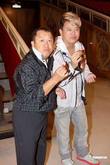 高清组图：众星拜神贺台庆 曾志伟陈百祥吃相毕露