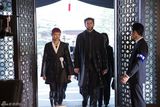 组图：休杰克曼《金钢狼》首映 对战场面首曝光