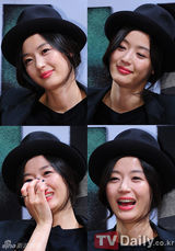 组图：韩星全智贤帅气出席新片《柏林》试映会