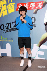 幻灯：卢广仲香港个唱尾场落幕 出席庆功宴兴奋难掩