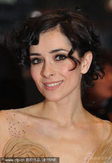 幻灯图集：《在路上》首映变庆生会 主席热拥导演