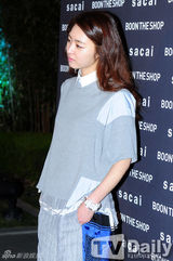 组图：Kara具荷拉与李多海李妍熙等俏美PK