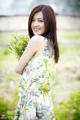 组图：傅晶森女系写真气质清新脱俗