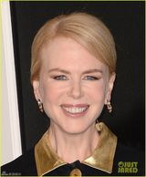 组图：基德曼塞隆黑白双煞同场竞艳