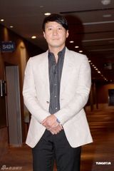 幻灯组图：黎明没空看世界杯 否认乐基儿提出分手