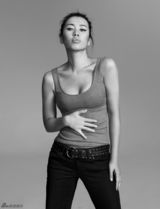 组图：余男黑白大片冷艳展另类东方美