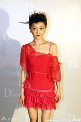 幻灯图：汤唯张曼玉周迅塞隆等众女星闪耀派对