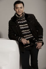 高清图：黄志忠荧屏形象看好 受商家青睐频接广告