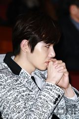 组图：朴基雄M.pire等出席韩流大奖颁奖典礼