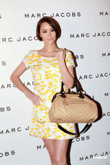 高清组图：何韵诗梁咏琪吴君如出席时装品牌活动