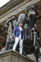 组图：郭晓冬三色西服写真诠释质感硬汉