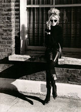 高清组图：英国名模艾比-克兰茜黑白写真烟熏妆