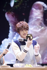 组图：JYJ金在中越南见面会举行 巡回落幕