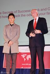 组图：韩庚受邀到访伦敦 与英国观众分享庚心历程