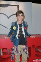 组图：肖像惨被当出租男友 周柏豪笑言太便宜