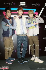 组图：王子毛弟驳炒作姐弟恋 无奈表示传绯闻难免