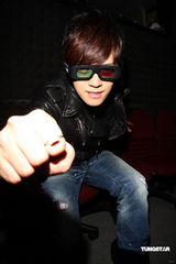 幻灯图：罗志祥引领潮流先锋 华人乐坛首支3DMV面世