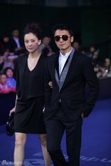 高清组图：群星华服亮相北京电影节蓝毯