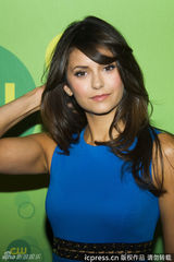 组图：CW推介会吸血鬼情侣分手后首次同台