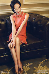 组图：韩雪情人节大片曝光 浪漫复古尽显妩媚