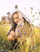 组图：俄罗斯超模萨莎写真展梦幻气质