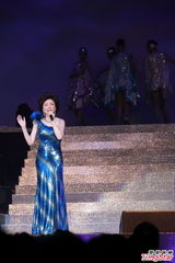 组图:单紫宁个唱纪念邓丽君 关礼杰李国祥捧场