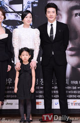 组图：权相佑神起允浩等宣传开年大戏《野王》