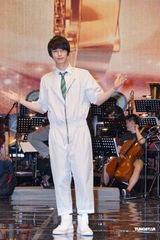 组图：严爵与麦可森PK琴艺 温岚高唱泰雅语歌曲