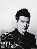 组图：冯绍峰登杂志封面 忧郁演绎环保时装大片