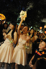 高清组图：高蓓蓓金秋十月完婚 草坪婚礼温馨浪漫