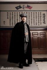 组图：献礼剧《开天辟地》蒋介石定妆照 