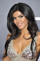 组图：格莱美红毯群星纷纷亮相星光熠熠