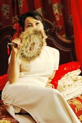 高清图集：《夜来香》首播香四溢 王雅捷妖娆多情