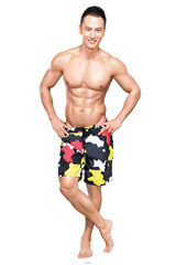 组图：顾又铭拍运动时尚大片 变身排球王子