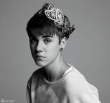 高清图：17岁贾斯汀-比伯帅气登《V》杂志封面