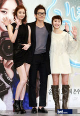 组图：高俊熙等出席《一年十二个男人》发布会