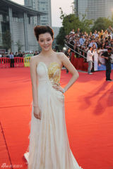 高清：车晓优雅亮相百花奖 拼接礼服韵味十足