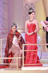 组图：2012年港姐三甲出炉 张名雅荣获冠军