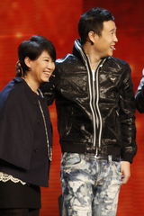 组图：《樱桃》辽视首映 小沈阳力挺妻子秀恩爱