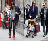 组图：辣妈米兰达-可儿街拍 大衣搭皮裤滑雪靴