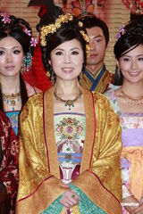 组图：佘诗曼陈豪等出席《公主嫁到大团圆》