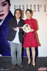 组图：白雪仙不敢上台怕吓人 陈宝珠怕师傅