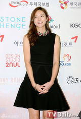 组图：尹恩惠高雅拉等亮相国际微电影节开幕式