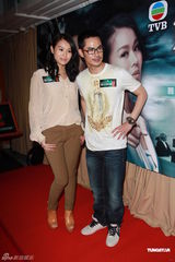 组图：《怒火2》宣传活动 胡杏儿落泪谈分手